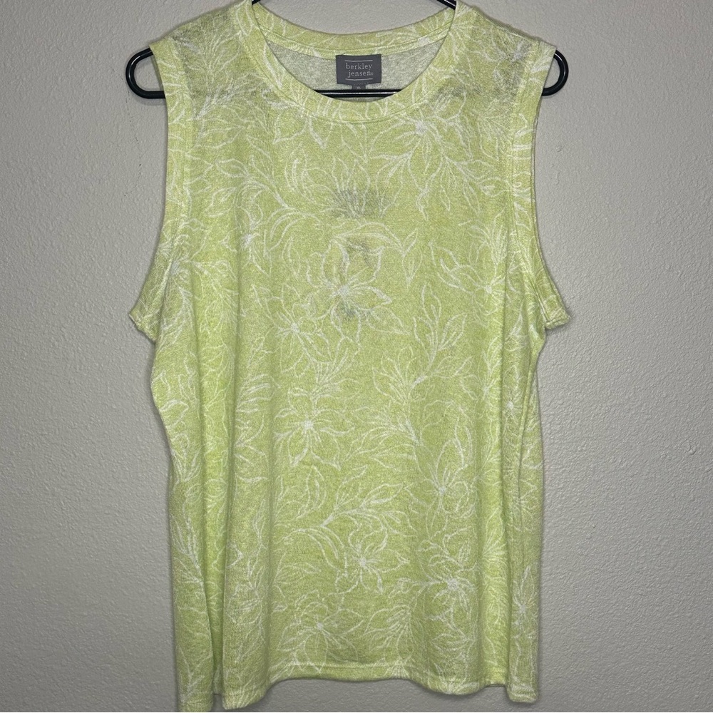 Berkley Jensen Sleeveless Floral Pattern Tank Top - Light Green NWT Size XL